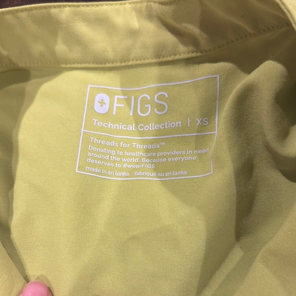 Figs Bright Yellow/green Scrub Set - Picture 3 of 7